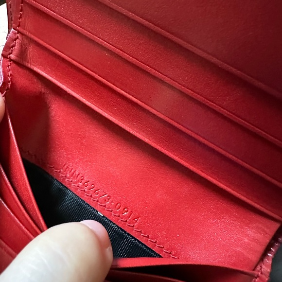 Saint Laurent trifold calfskin small wallet in red - Picture 2 of 13